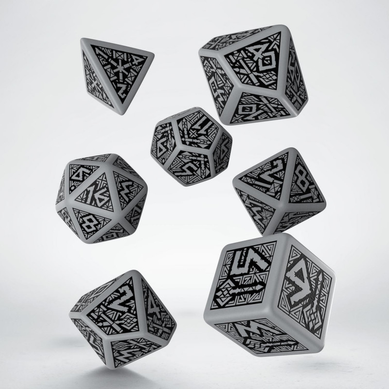 Kocka Set (7) Q Workshop - Dwarven Gray & black Dice Set